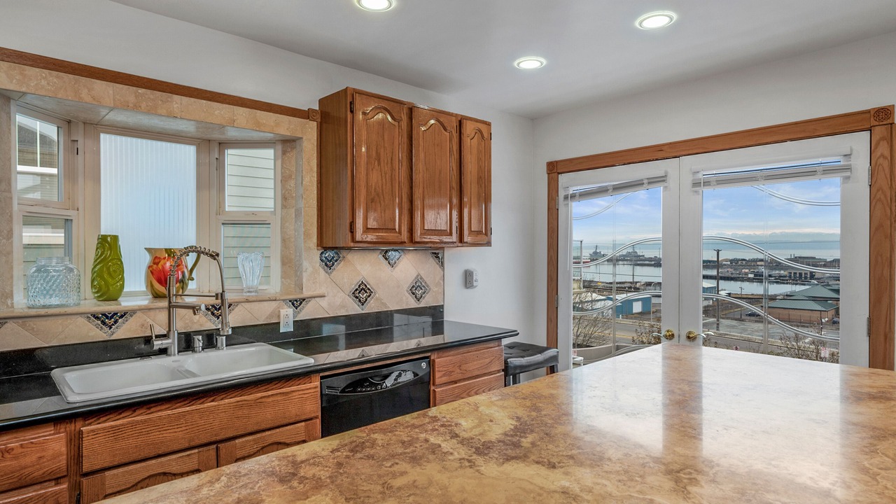 Photo of Others in Everett