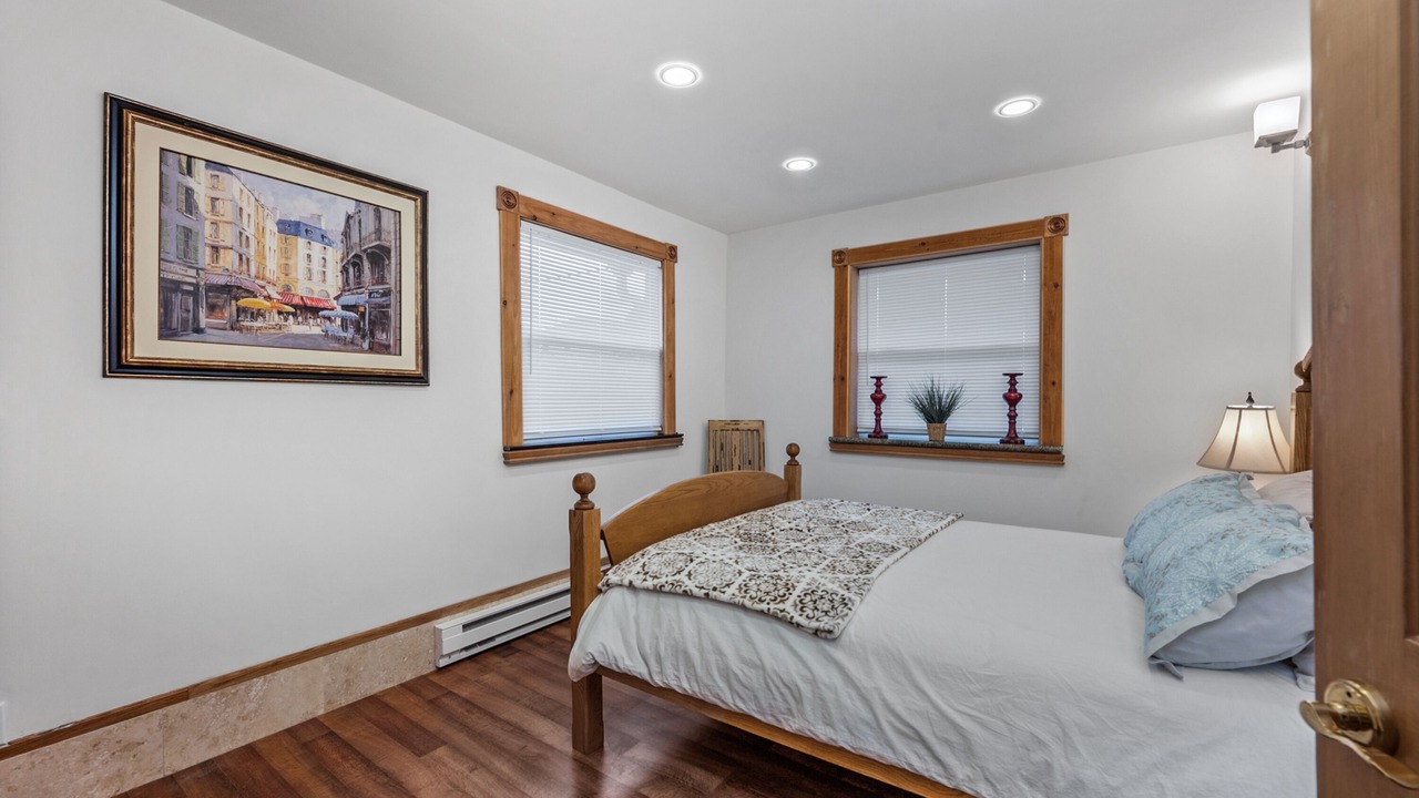 Photo of Others in Everett