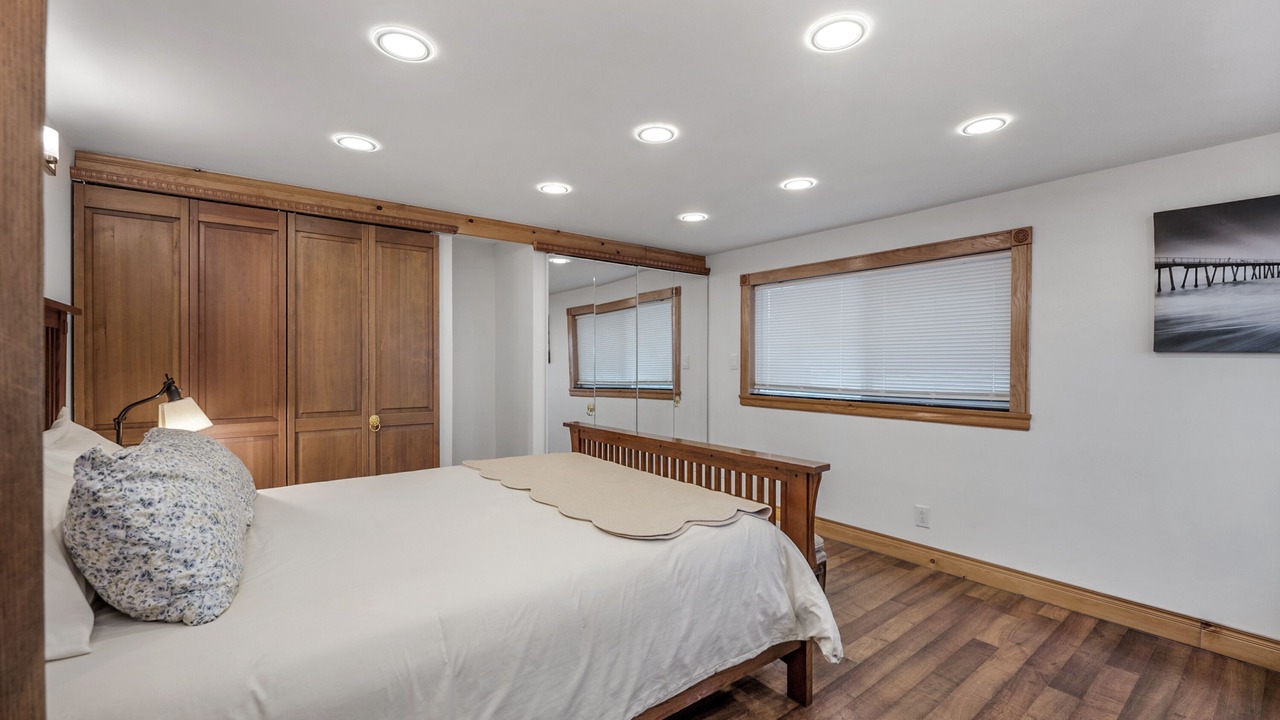 Photo of Others in Everett