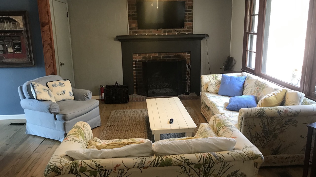 Photo of Livingroom in Lynn