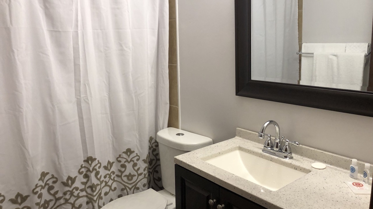 Photo of Bathroom in Lynn