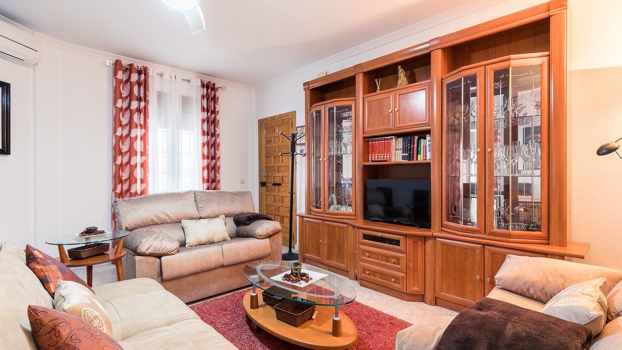 Photo of Livingroom in Toledo