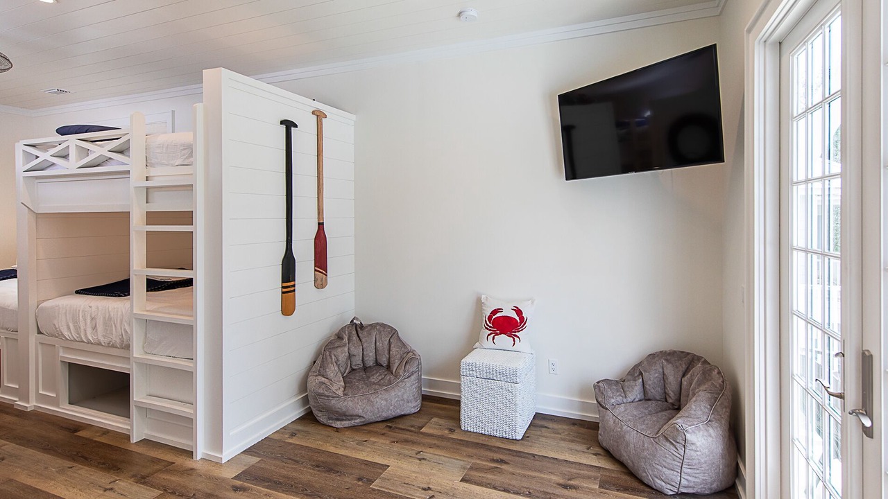 Photo of Bedroom in White's Gulfview