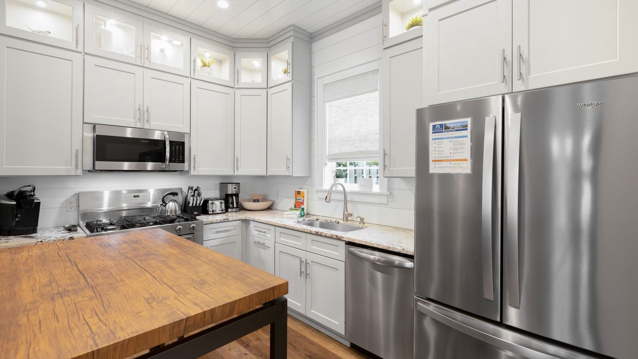 Photo of Kitchen in White's Gulfview