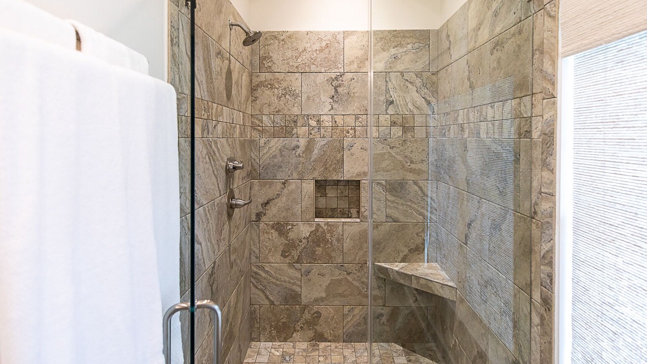 Photo of Bathroom in White's Gulfview