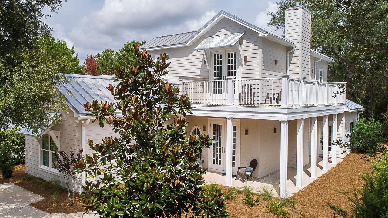 Photo of Outdoor in White's Gulfview