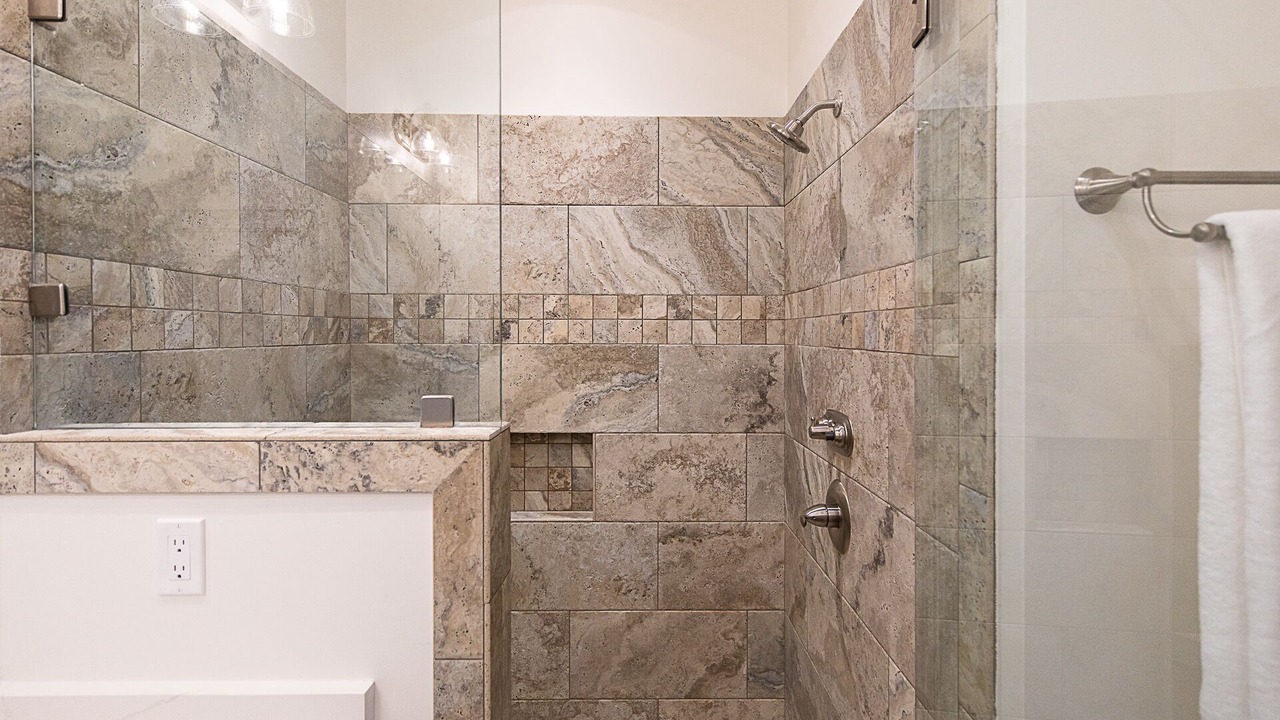 Photo of Bathroom in White's Gulfview