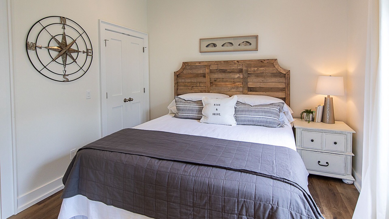 Photo of Bedroom in White's Gulfview