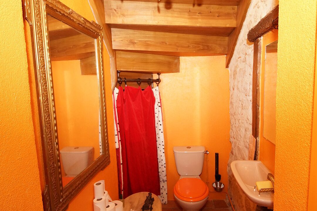 Photo of Bathroom in Pratviel