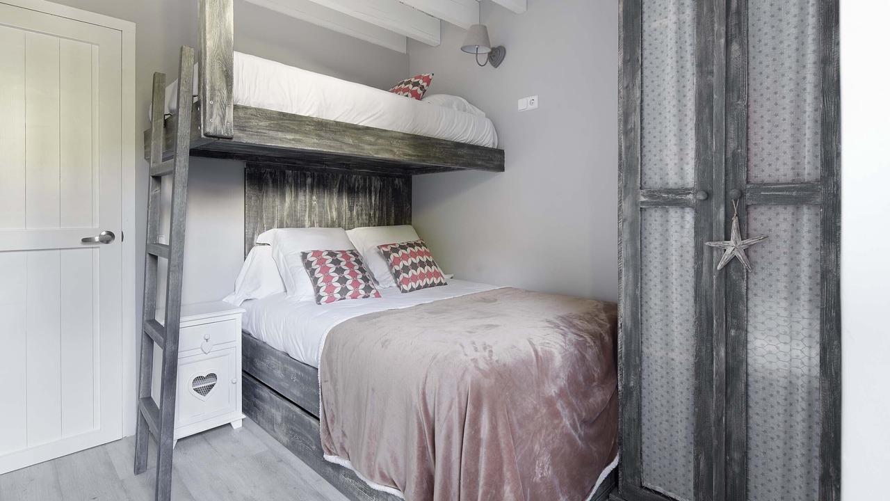 Photo of Bedroom in Pujo