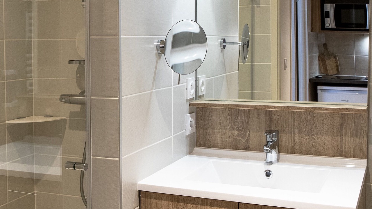 Photo of Bathroom in Ponts Jumeaux
