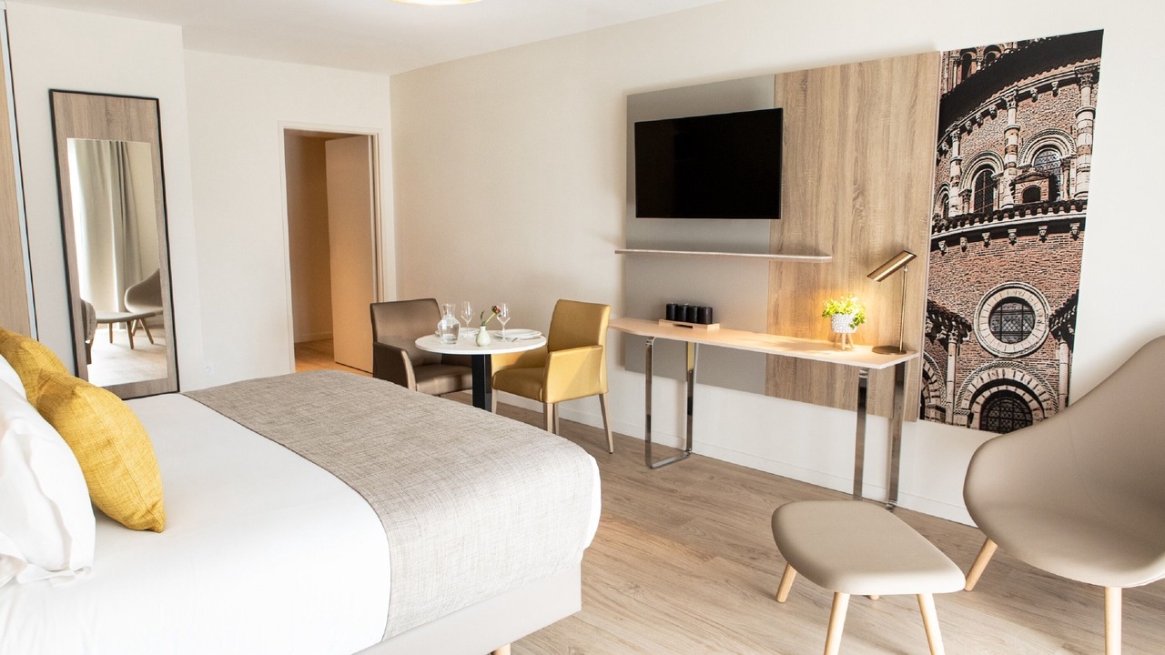 Photo of Bedroom in Ponts Jumeaux