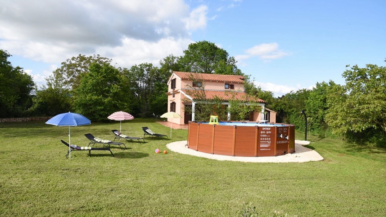 Photo of Outdoor in Liznjan