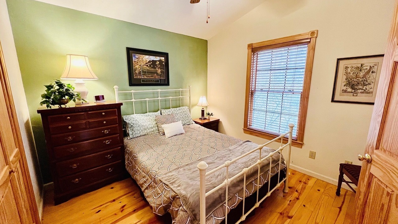 Photo of Bedroom in Boone