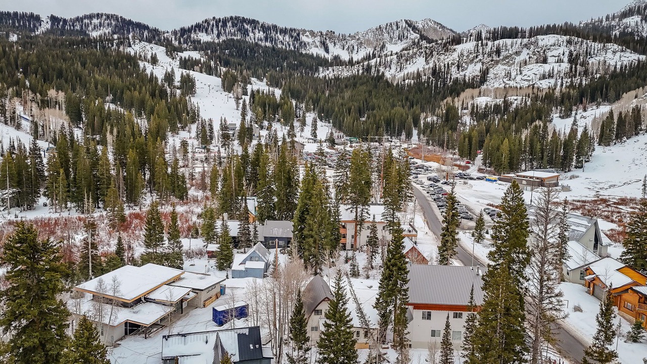 Photo of Others in Salt Lake Mountain Resorts