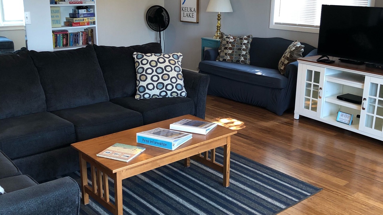 Photo of Livingroom in Town of Milo