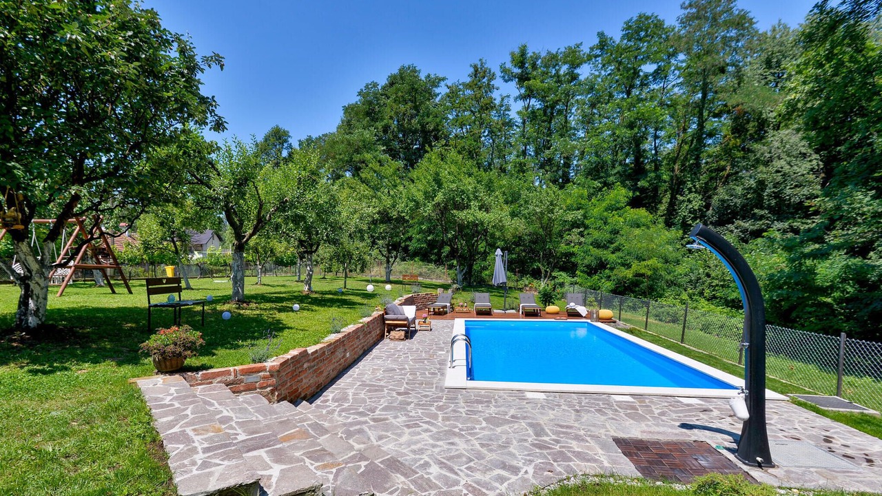 Photo of Outdoor in Kupljenovo