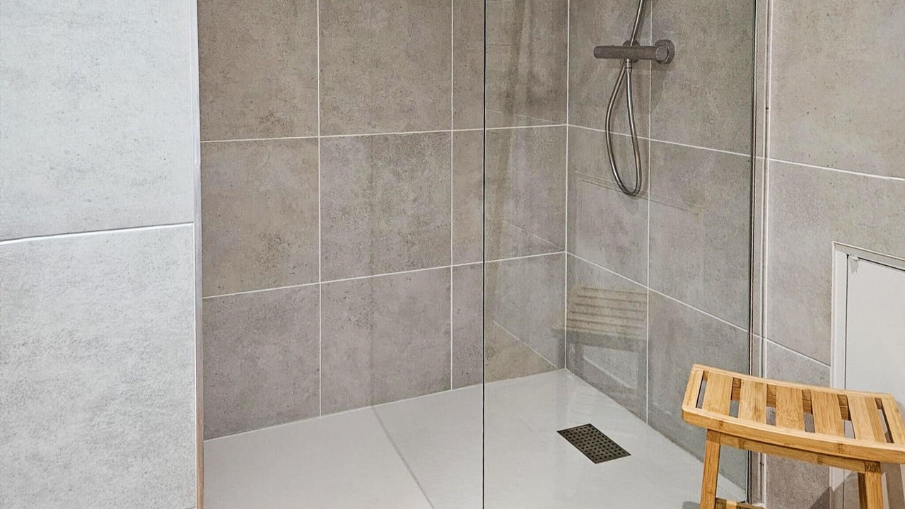 Photo of Bathroom in Roquebrun