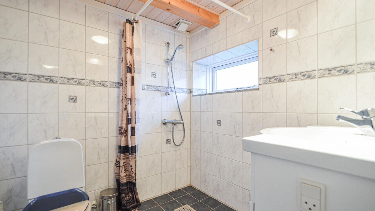 Photo of Bathroom in Gram