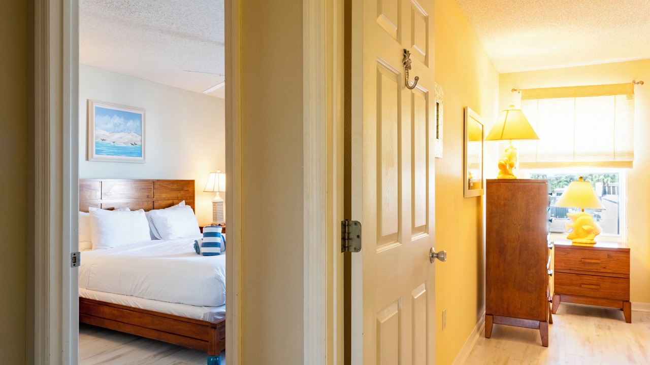 Photo of Bedroom in Holmes Beach