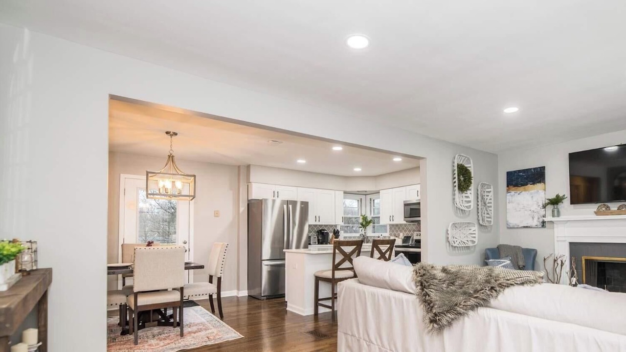 Photo of Livingroom in Lexington