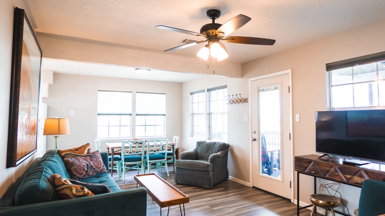 Photo of Livingroom in Cedar Lane