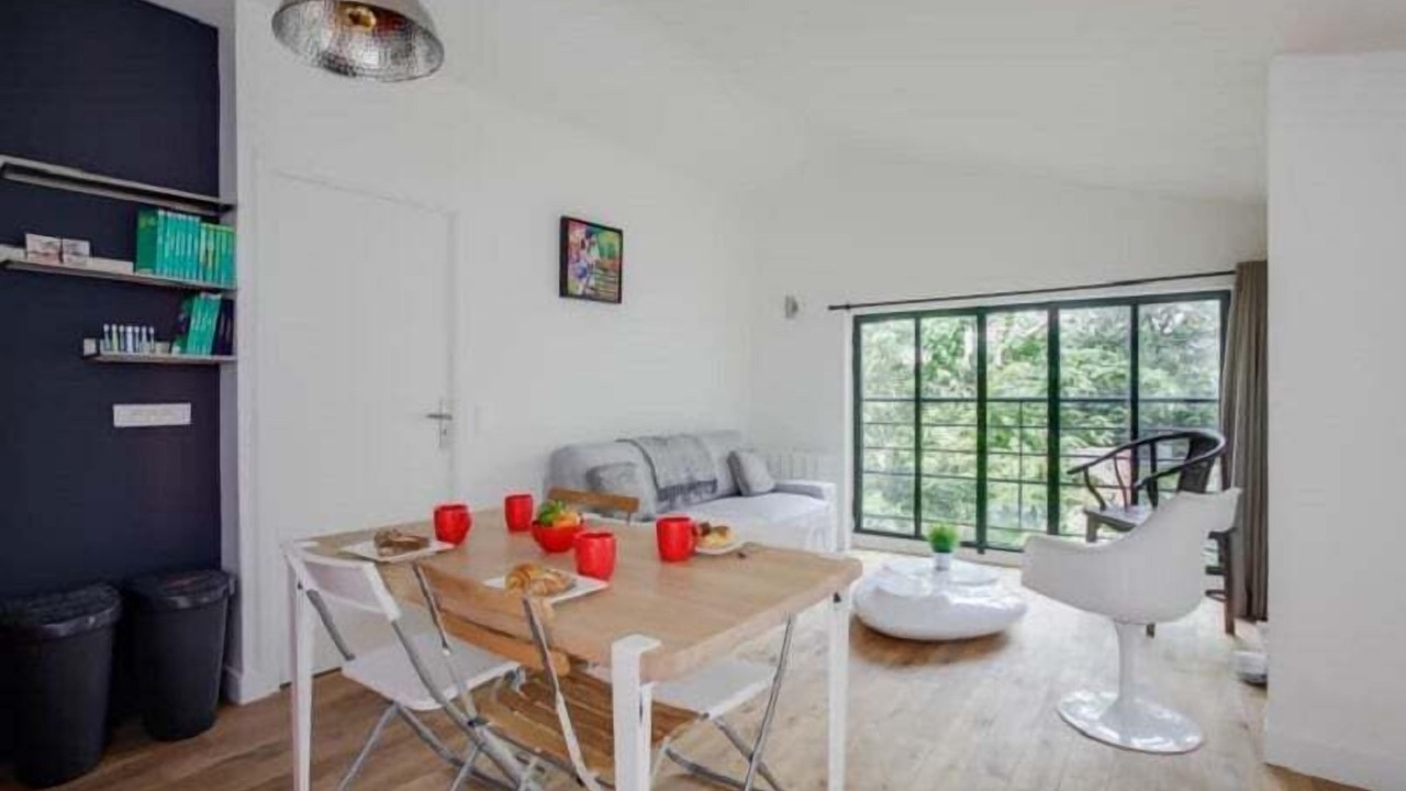 Photo of Livingroom in Villa Montmorency