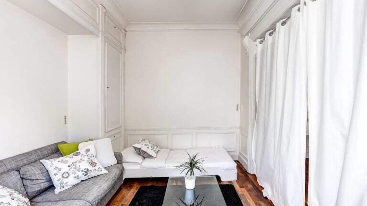 Photo of Livingroom in Champs-Elysees