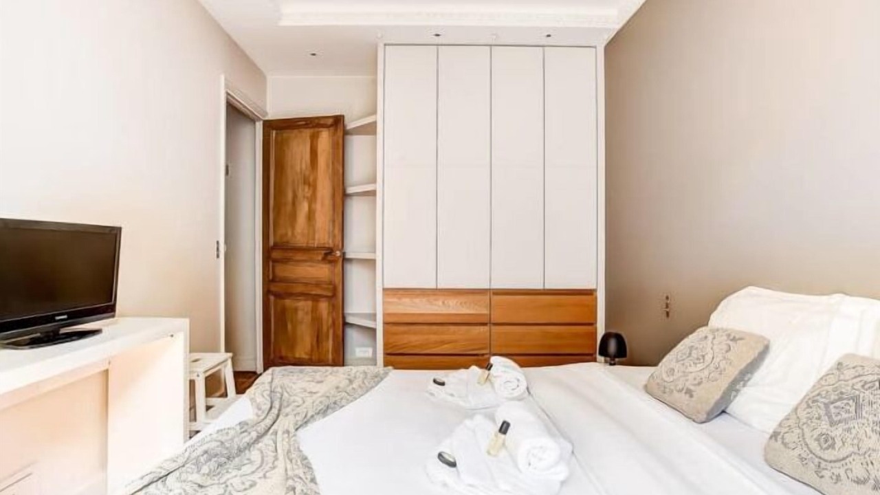Photo of Bedroom in Champs-Elysees
