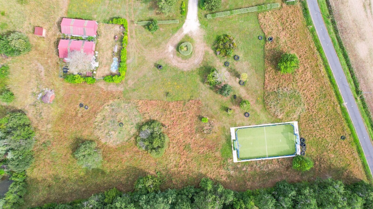 Photo of Outdoor in Sainte-Genevieve-des-Bois