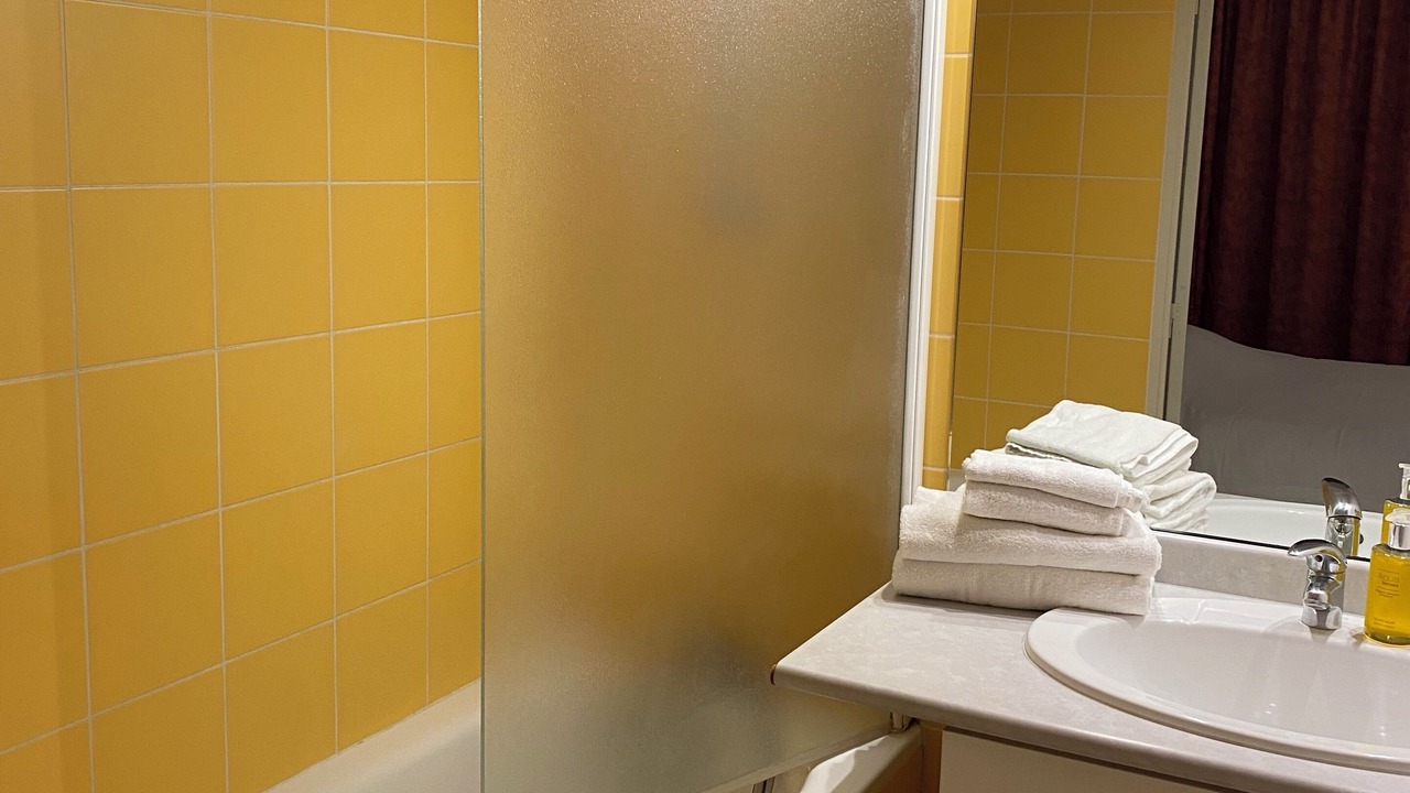 Photo of Bathroom in Garrigues