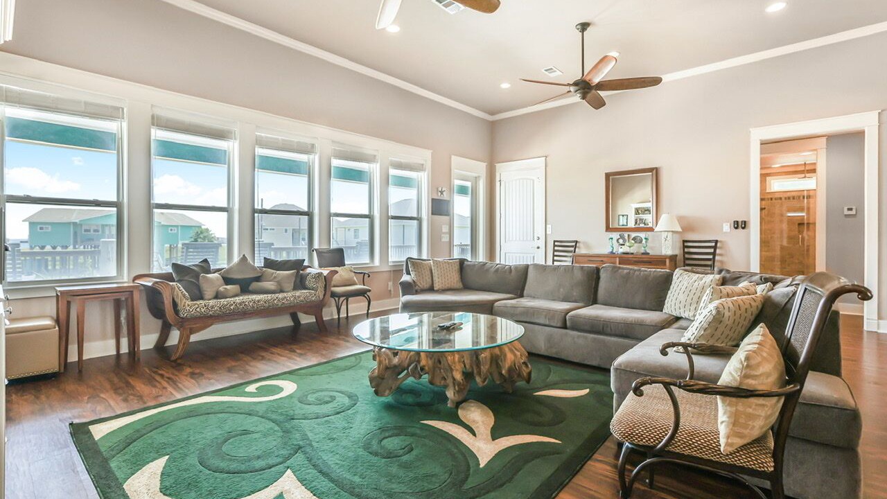 Photo of Livingroom in Crystal Beach
