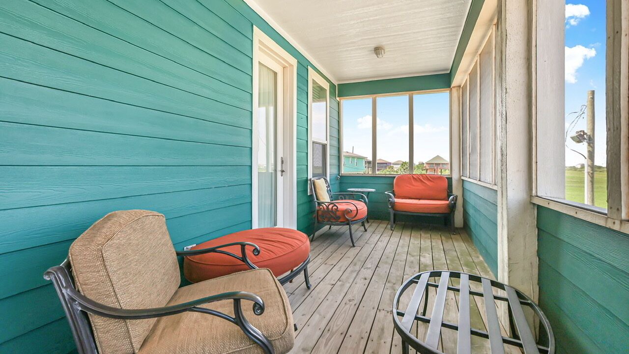Photo of Patio Balcony in Crystal Beach