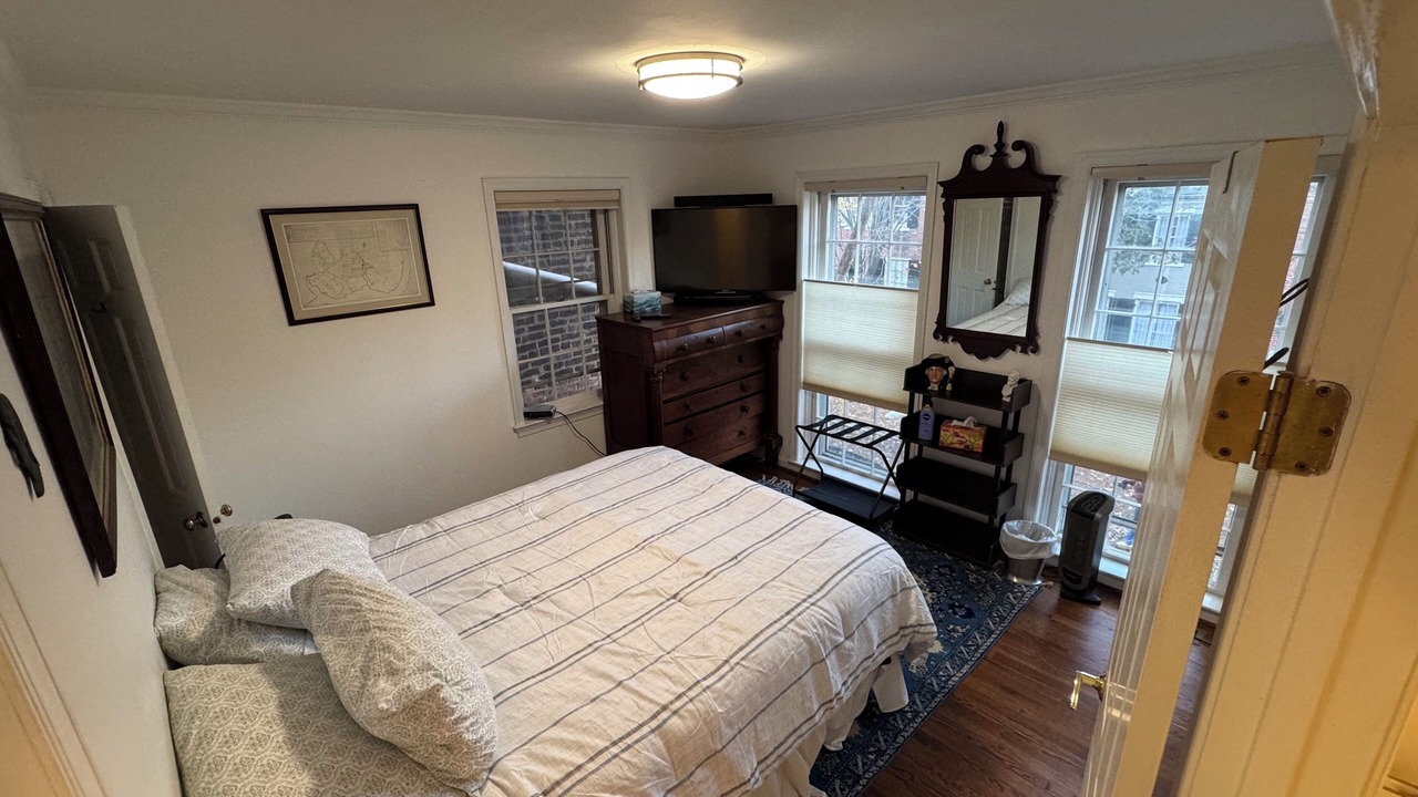 Photo of Bedroom in Old Town Alexandria