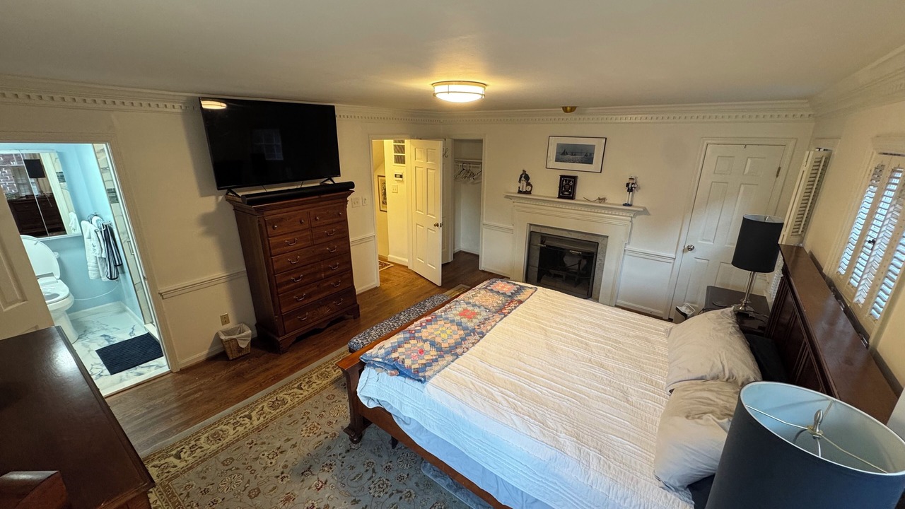 Photo of Bedroom in Old Town Alexandria