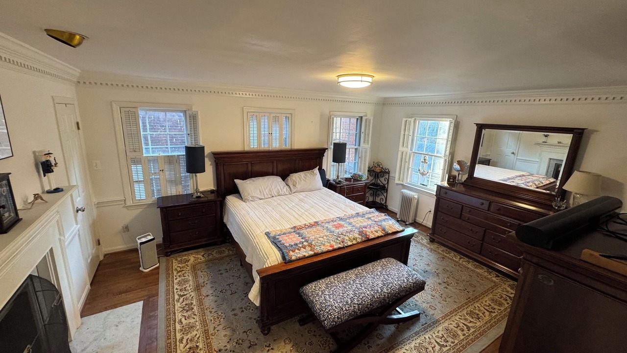 Photo of Bedroom in Old Town Alexandria