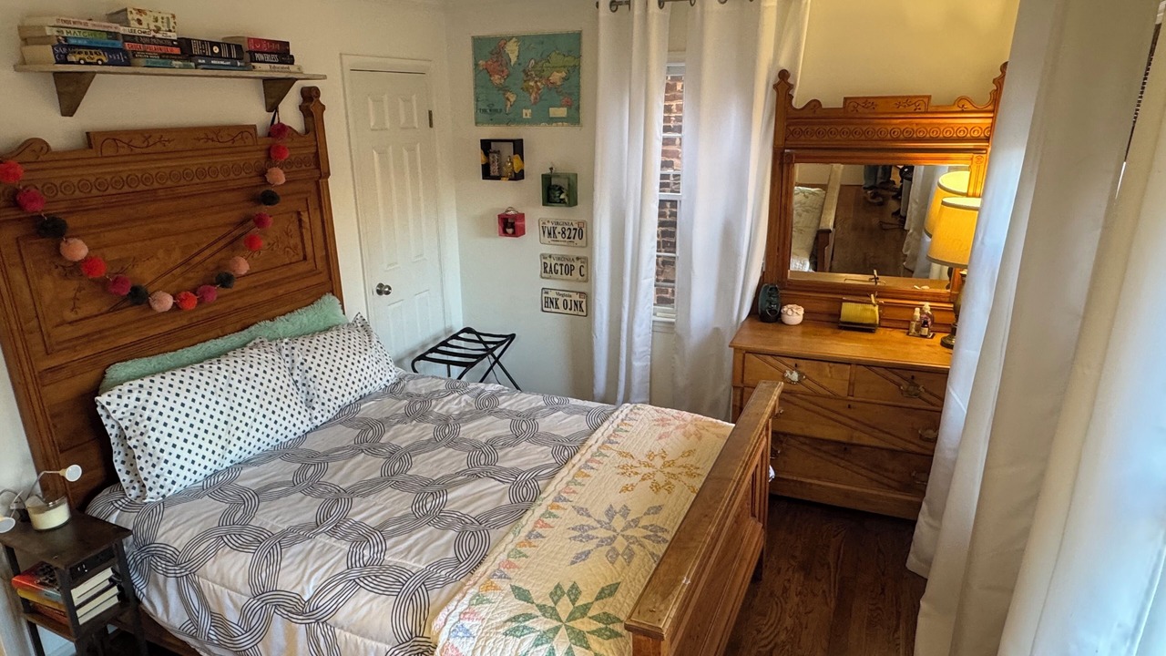Photo of Bedroom in Old Town Alexandria