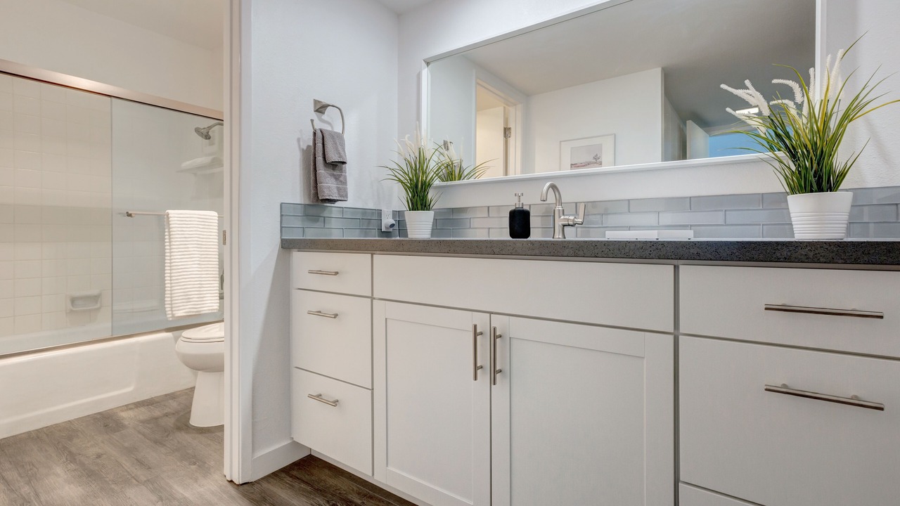 Photo of Bathroom in Canyon Corridor