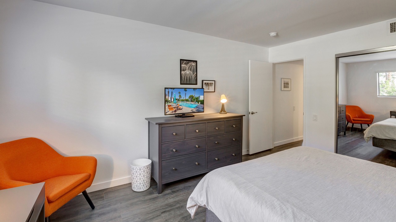 Photo of Bedroom in Canyon Corridor