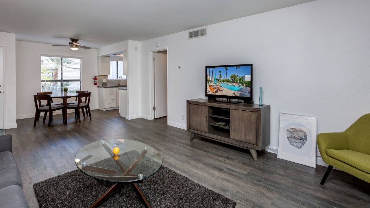 Photo of Livingroom in Canyon Corridor