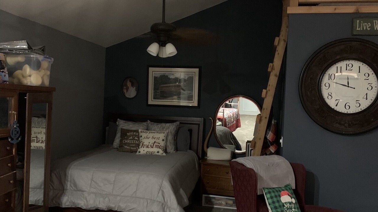 Photo of Bedroom in Vassar