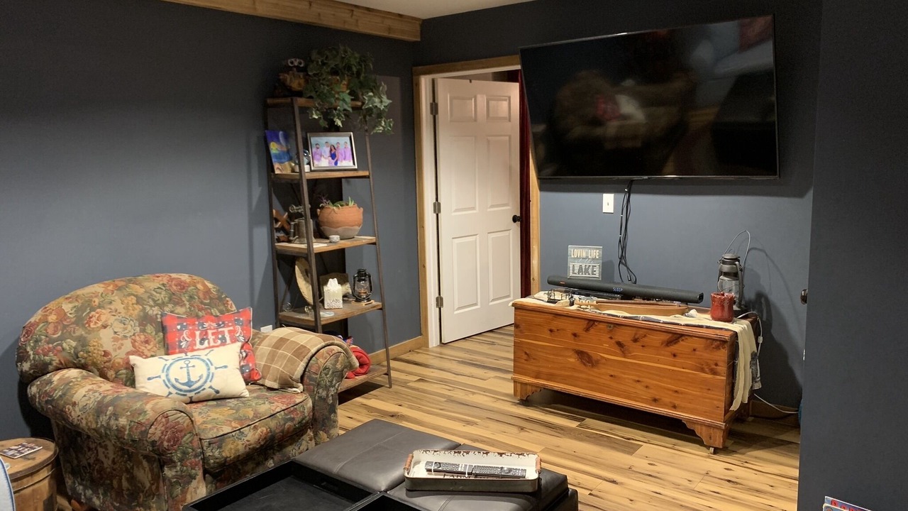 Photo of Livingroom in Vassar