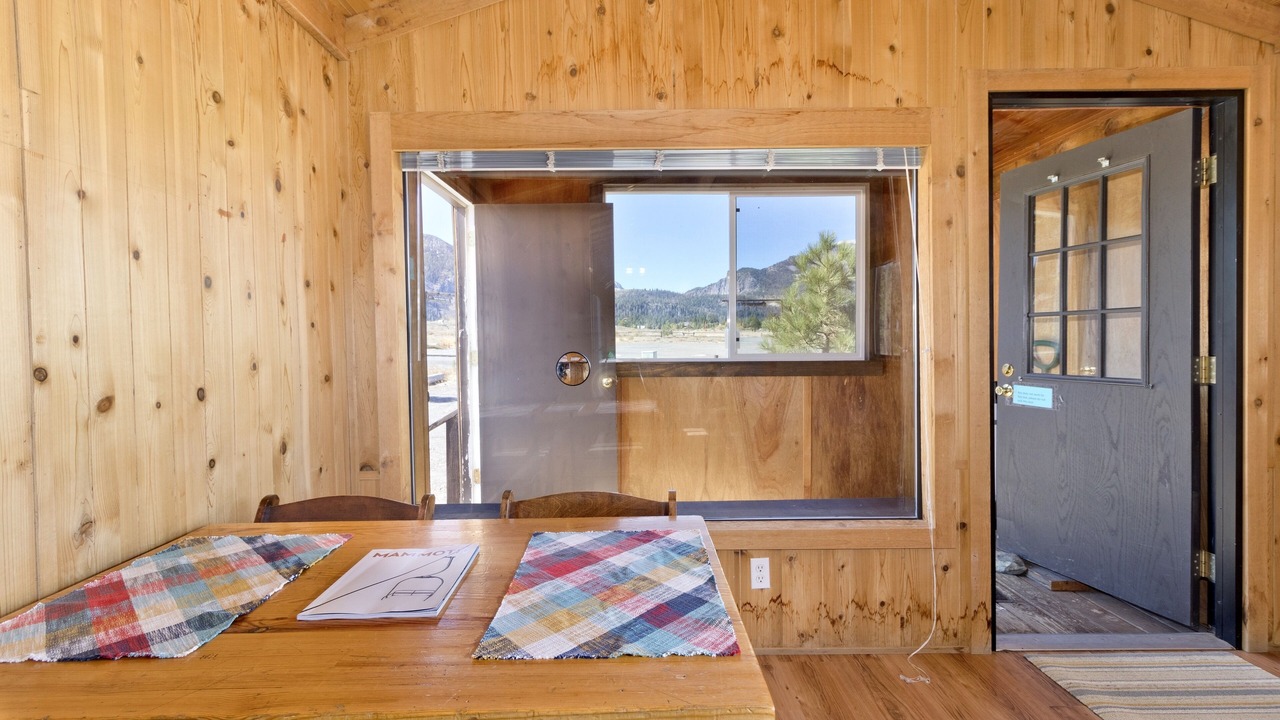 Photo of Bedroom in Mammoth Lakes