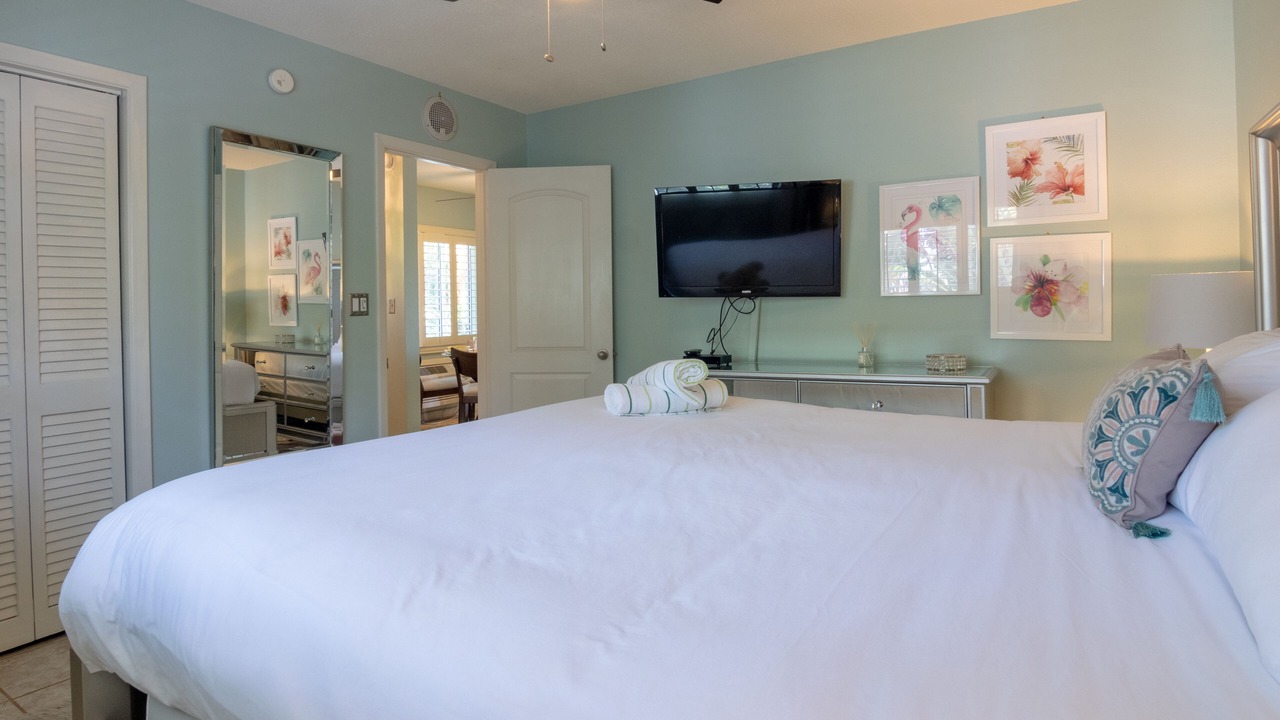 Photo of Bedroom in Holmes Beach