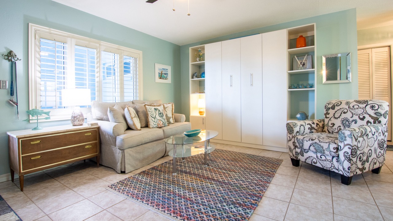 Photo of Livingroom in Holmes Beach