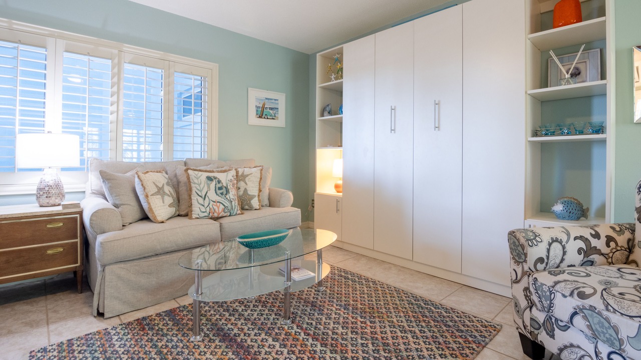 Photo of Livingroom in Holmes Beach