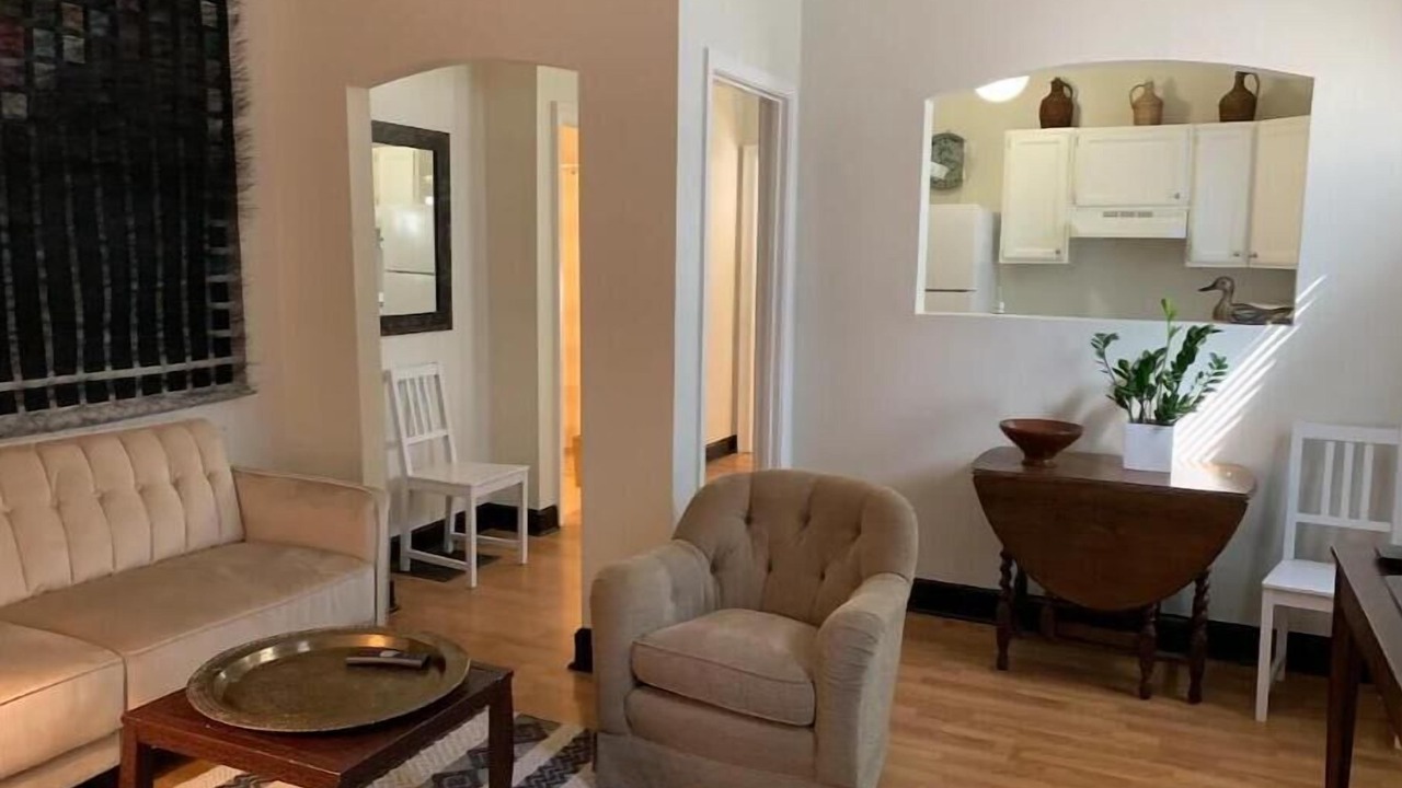 Photo of Livingroom in Inman Park