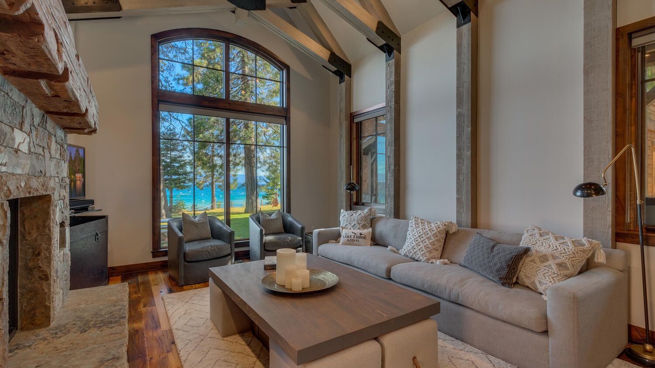 Photo of Livingroom in Homewood