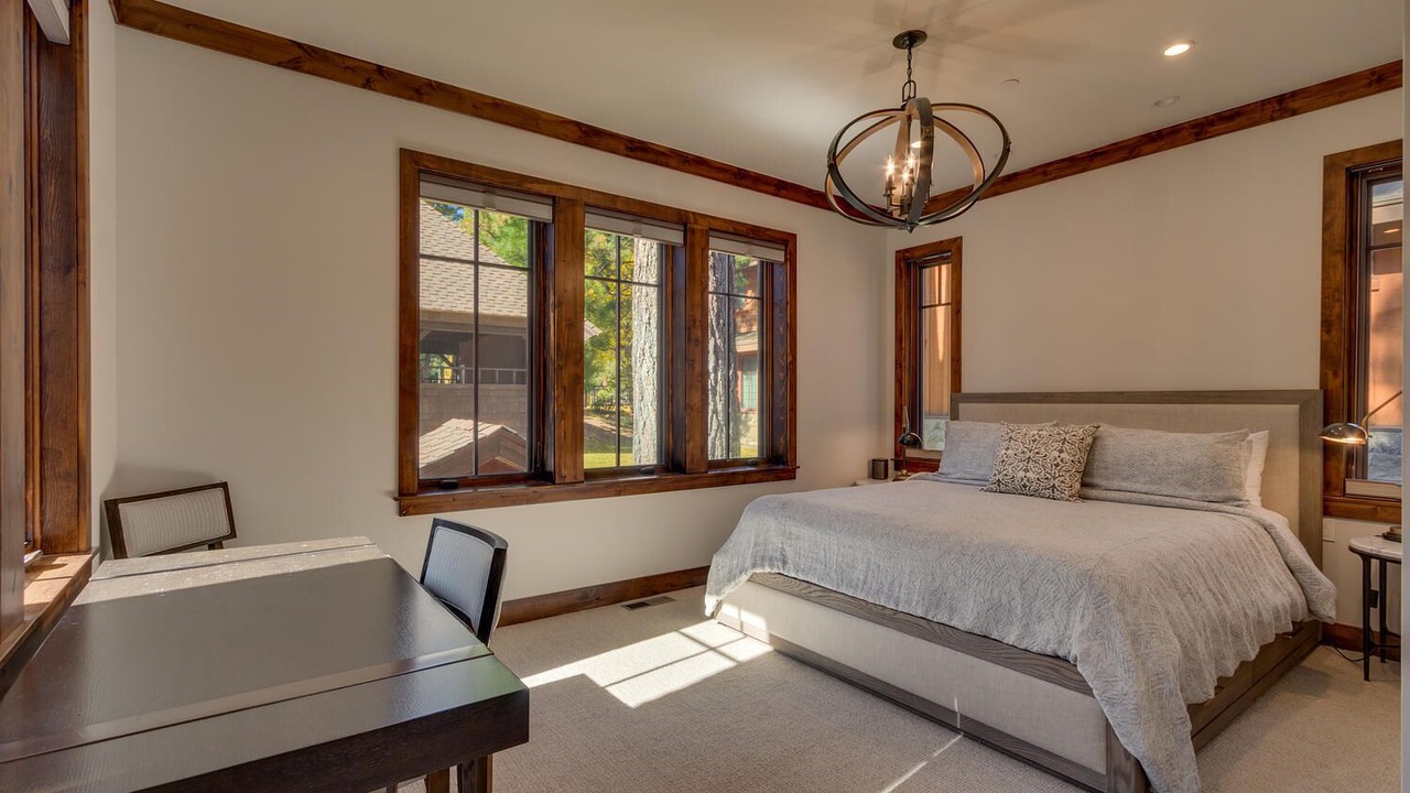 Photo of Bedroom in Homewood