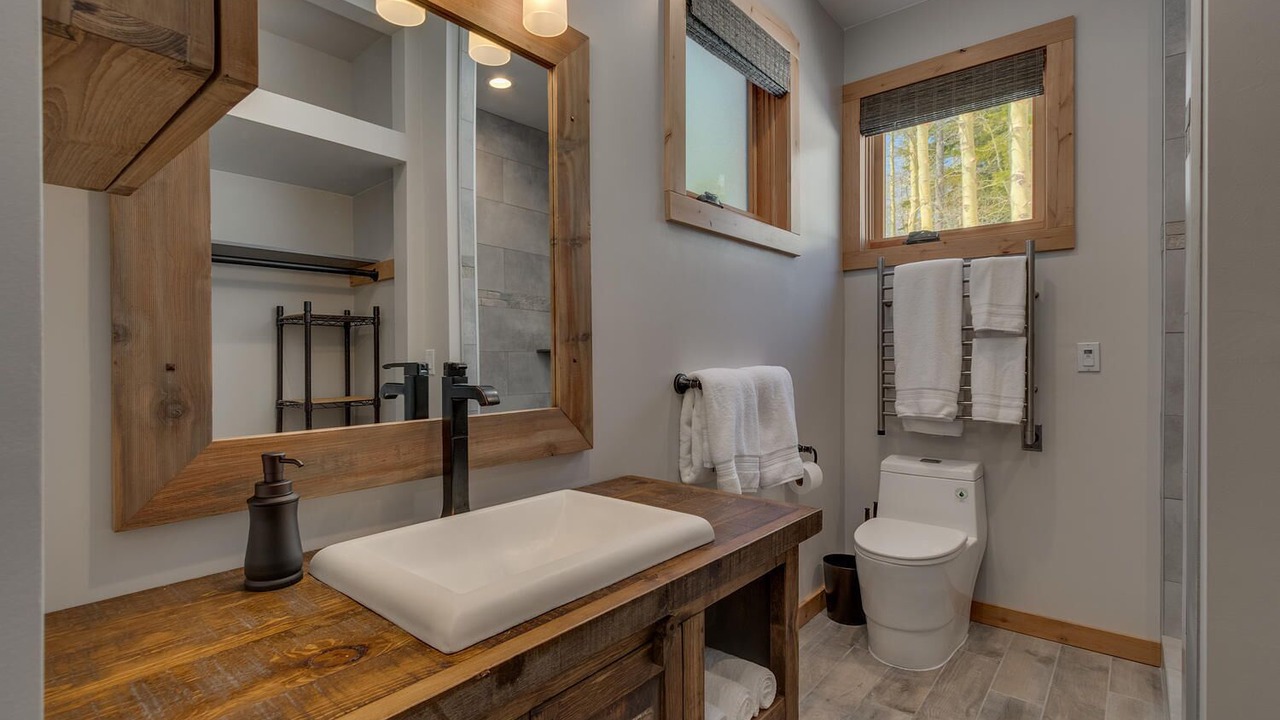 Photo of Bathroom in Tahoe Pines